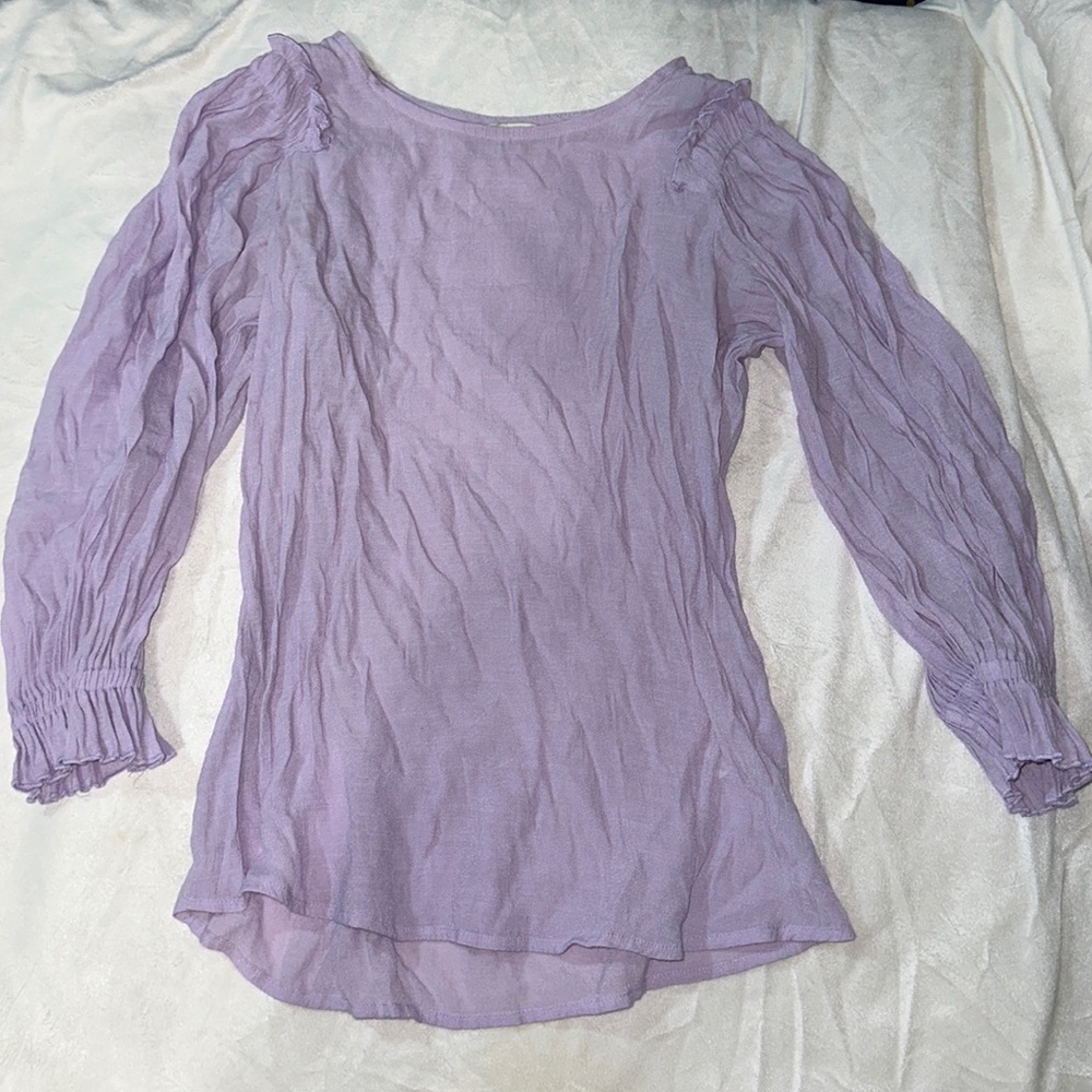 Extra small, lilac top from Cato. Rarely worn.